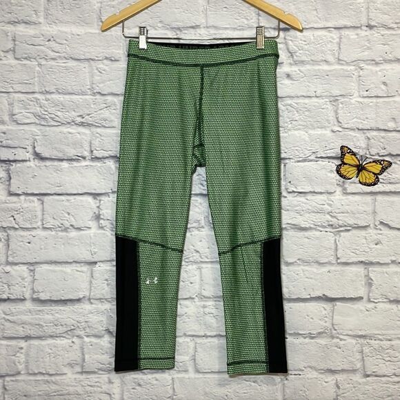 UNDER Armour Heat Gear Patterned Capris Size Small - Picture 2 of 8